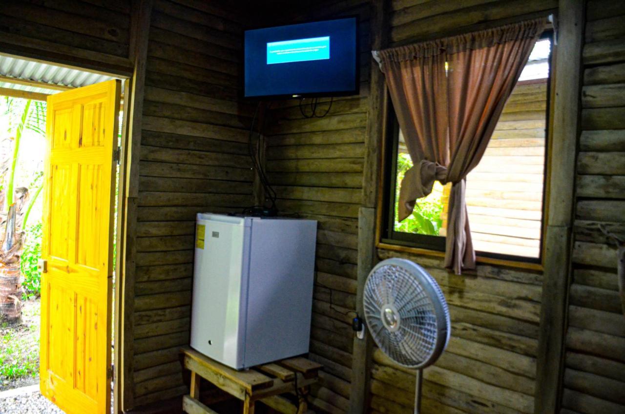 Hospedaje Y Alojamiento Cabanas Don Beto La Palma Экстерьер фото